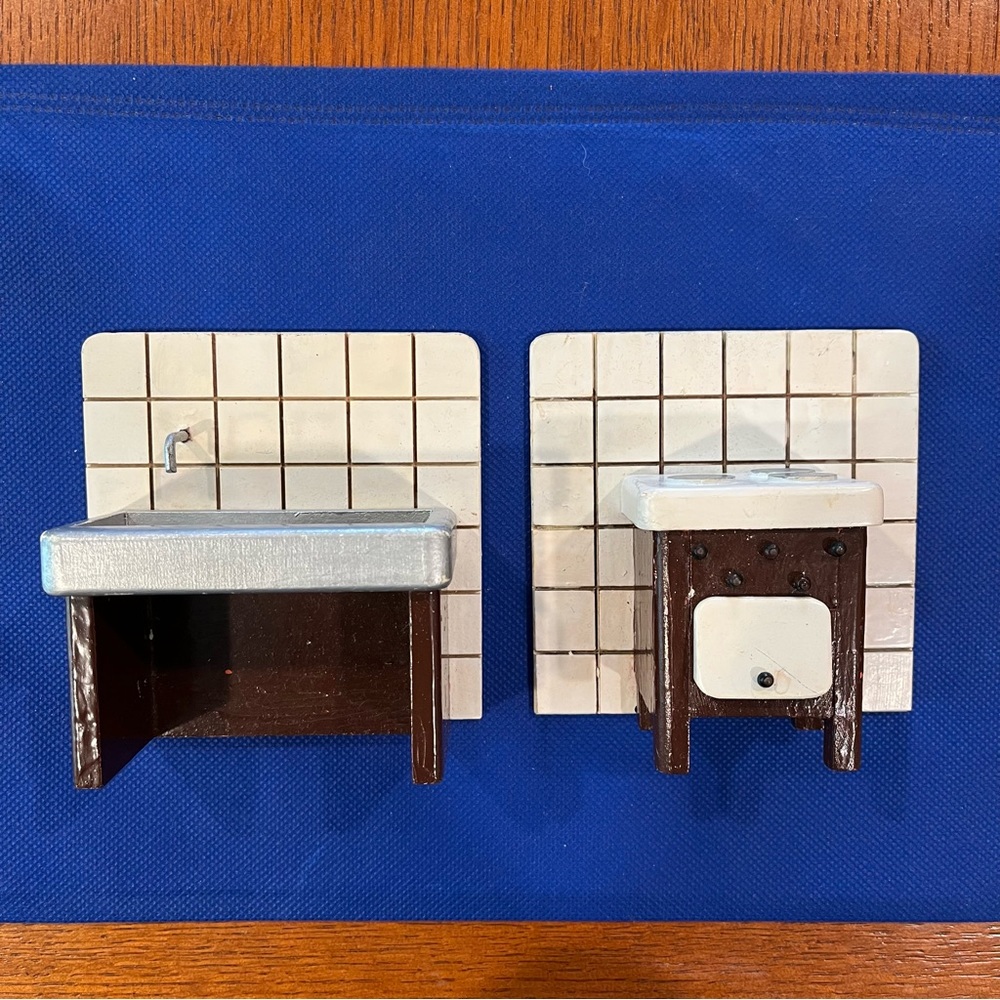 Vintage Dollhouse kitchen furniture